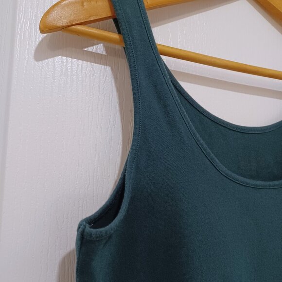 🍀3 for $15 - Hunter Green Tank Top - Picture 3 of 8